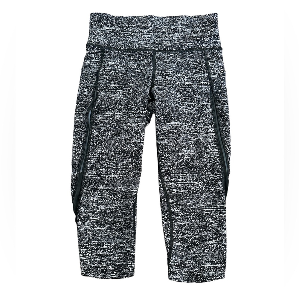 Lululemon Black White Pace Perfect Crop Back Pocket Zipper Leggings Size 6